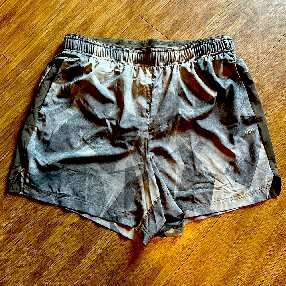 NWT men’s DSG shorts